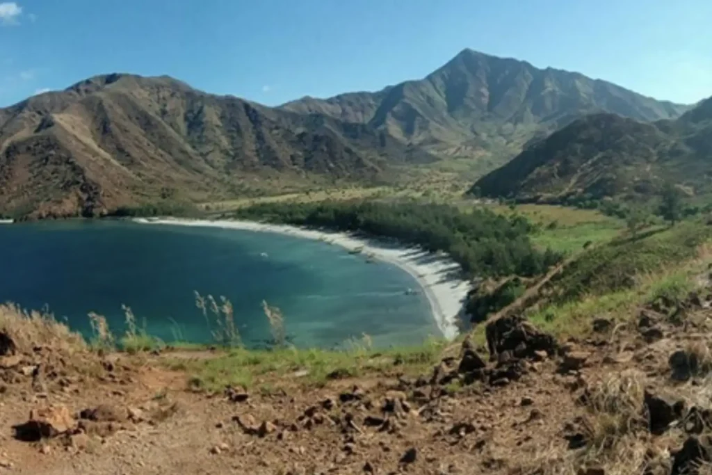 Anawangin Cove, Zambales Anawangin Cove, Zambales